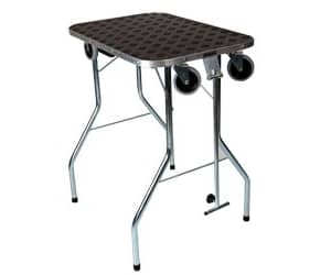 trimmimislaud-ratastega.jpg Trimmimislaud väikeste ratastega 60 x 90, kõrgus 60,8 cm.