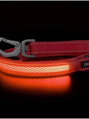led-valgusega-tekstiilist-jalutusrihm-koerale-punane LED-valgusega mustast tekstiilist jalutusrihm, 8 valgusrežiimi