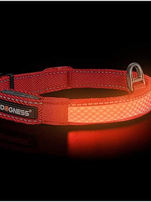 led-valgusega-tekstiilist-kaelarihm-koerale-punane-8-valgusreziimi-dogness LED valgusribaga punane kaelarihm, 8 valgusrežiimi