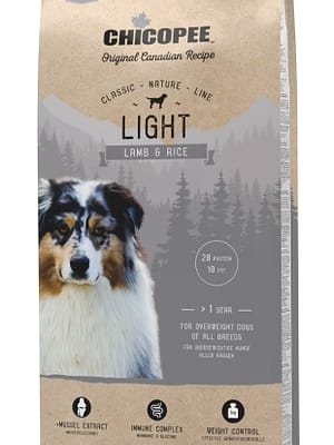 4015598015417.jpg 15 kg. Chicopee CNL Light nisuvaba dieetsööt ülekaalulistele täiskasvanud koertele lambalihaga