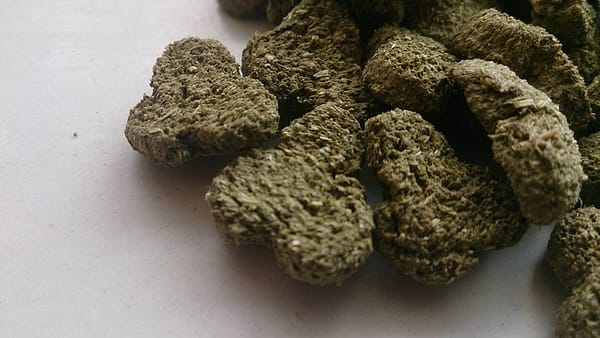 03-kg-brit-tsintsiljade-toit-3.jpg 1,5 kg. Brit tšintšiljade toit