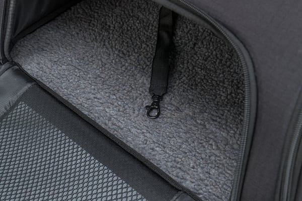 bags5 Kandekott Airline Carrier Gate kuni 7 kg. lemmiklooma transpordiks. Kott, mis sobib lennukisse!