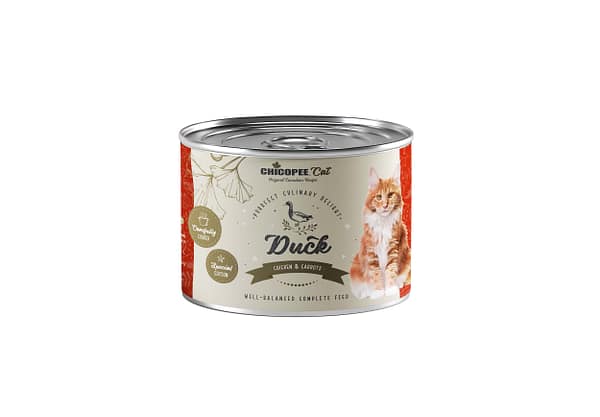 4015598023696.jpg 195 gr. Chicopee gluteenivaba pardi- ja kanalihaga konservsööt täiskasvanud kassidele