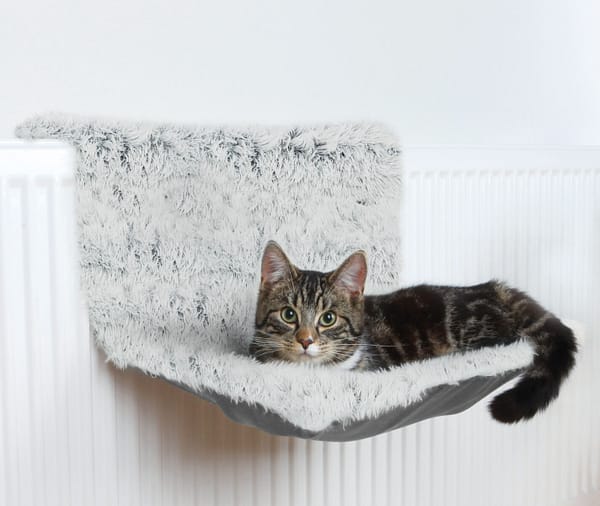 Pika karvaga magamiskoht Trixie Harvey radiaatorile (max. kaal 5 kg.)