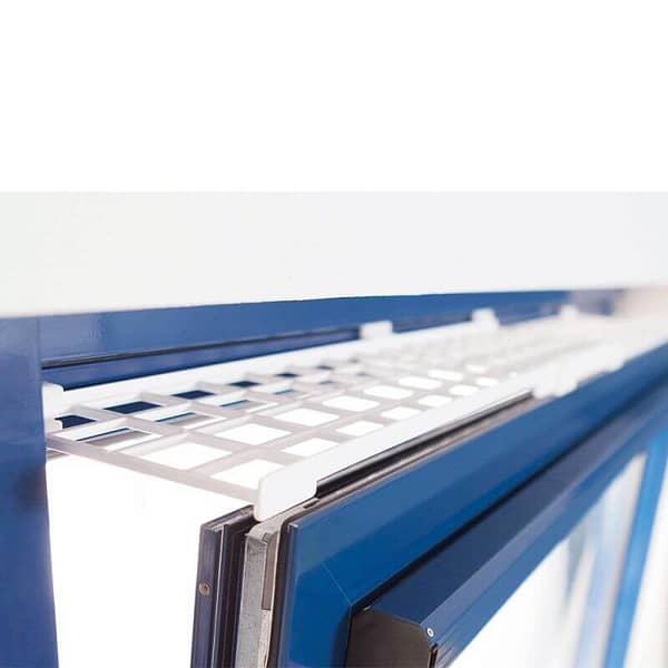 Reguleeritava pikkusega ala/ülapiire plastikust