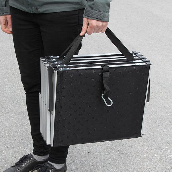 trepp5 Alumiiniumkarkassil trepp kandevõimega kuni 90 kg., kõrgus trepil 45-59 cm.