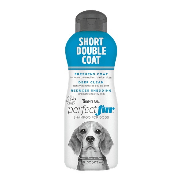 lühike TropiClean looduslik seebivaba šampoon lühikarvalistele koertele 473 ml.