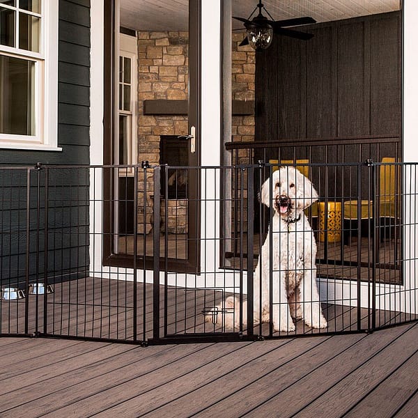 õue Carlson SuperGate kutsikaaedik - musta värvi turvapiire nii sise-kui välitingimustesse, kõrgus 71 cm.